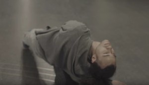 Jose-Gonzalez-With-The-Ink-Of-A-Ghost-video-640x367